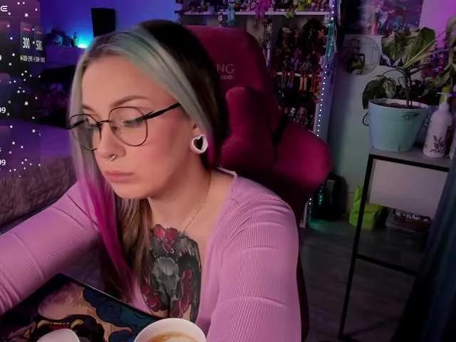 ChloeKohaku on BongaCams 