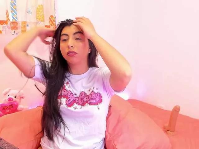 ClatteyaCollins on BongaCams 