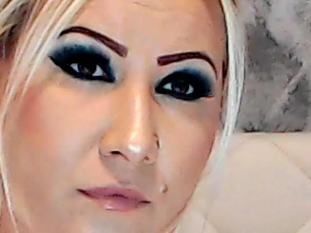 Offline ClaudieTaylon on BongaCams