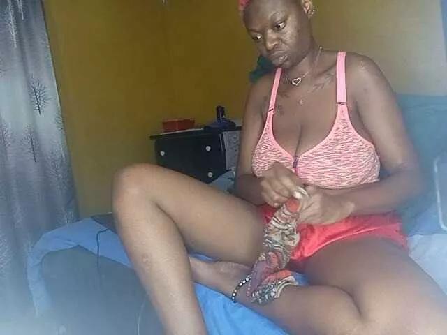 CleavageKING on BongaCams 