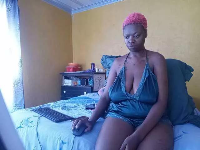 CleavageKING on BongaCams 
