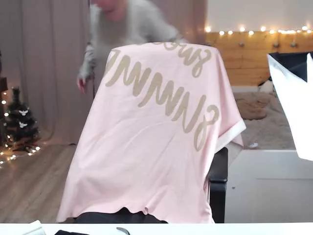 CoconutLegs on BongaCams 