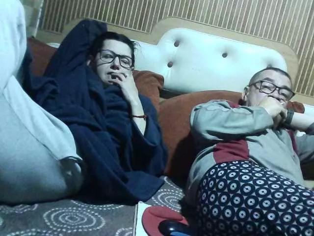 coupleofcoolx on BongaCams 