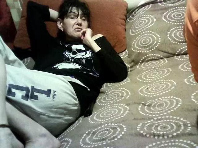 coupleofcoolx on BongaCams 