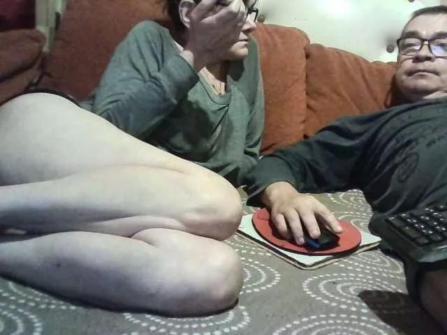 coupleofcoolx on BongaCams 