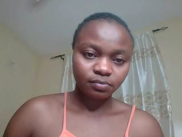 Freechat Crazymaya on BongaCams