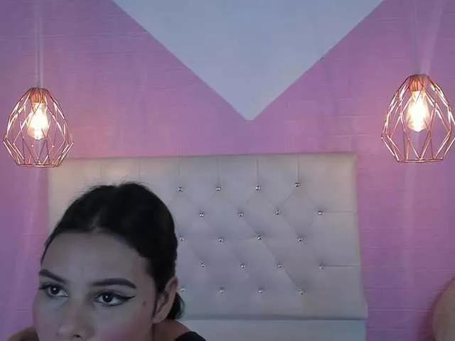 CristinaPiccone on BongaCams 