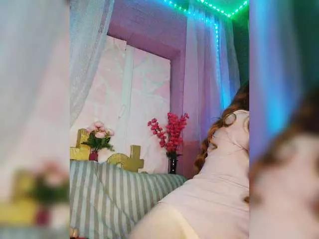 Curlyhair65 on BongaCams 