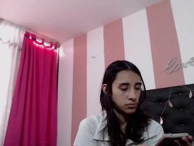 Offline Cyrano-Roxana on BongaCams