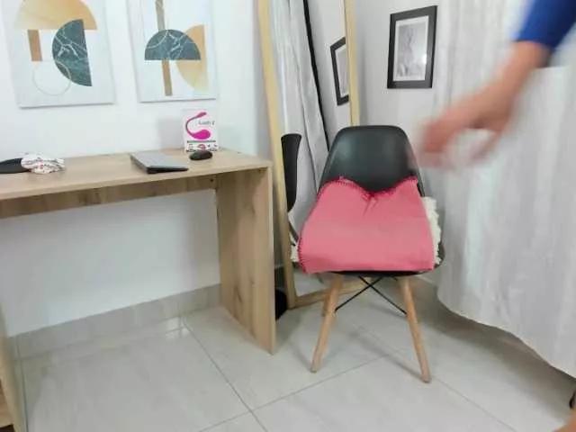 Danielamr on BongaCams 