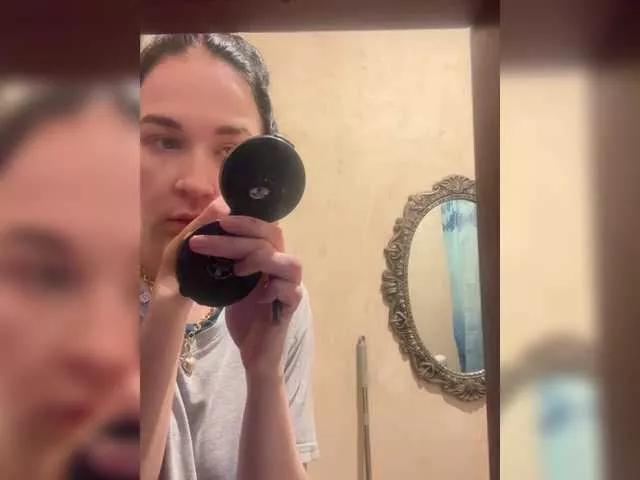DemiRoad on BongaCams 