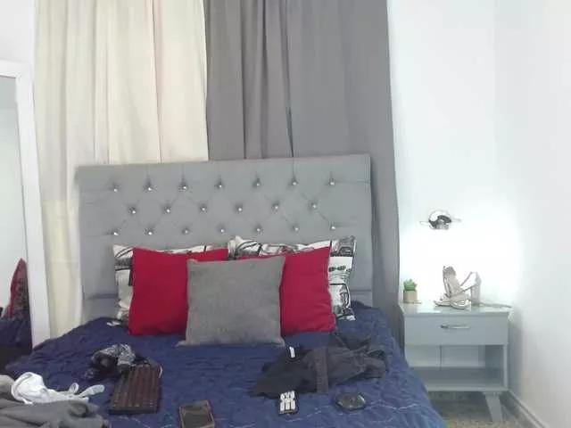 DerekAndNicoll on BongaCams 