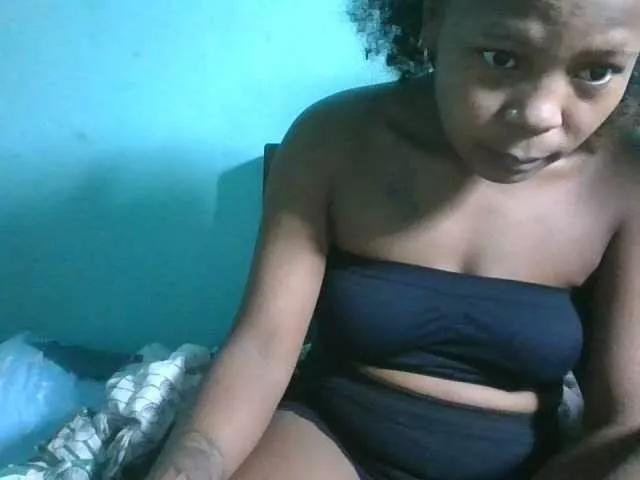 Diaane on BongaCams 