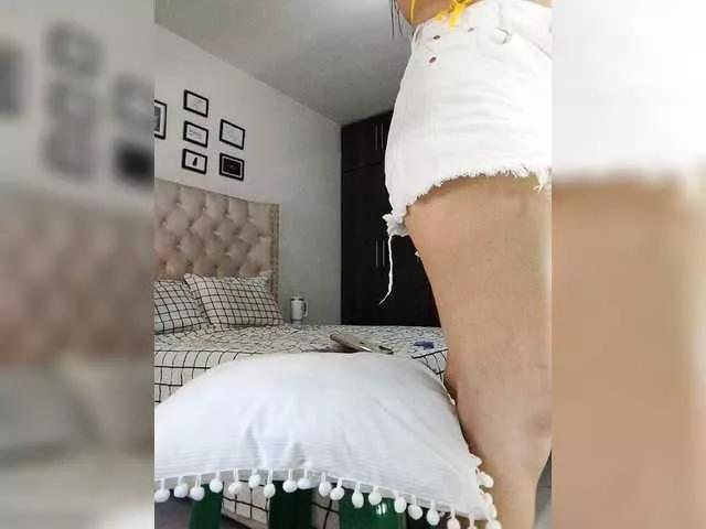 diva-tropical0808 on BongaCams 