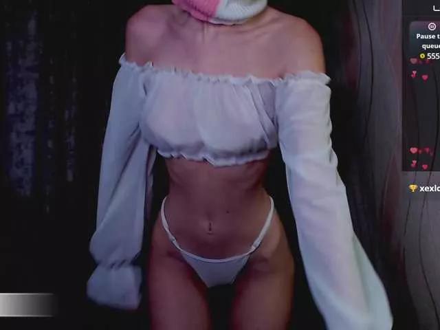 Domiiiniiicana on BongaCams 
