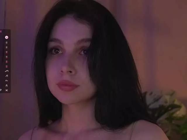 DrammaQueennnn on BongaCams 