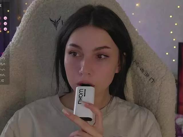 DrammaQueennnn on BongaCams 