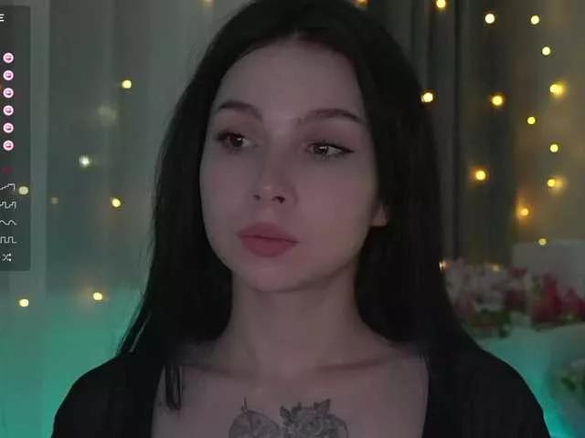 DrammaQueennnn on BongaCams 