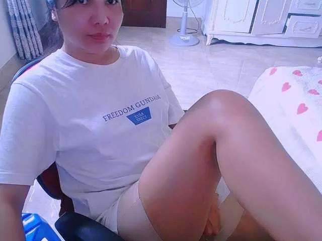 drinkmyjuic on BongaCams 