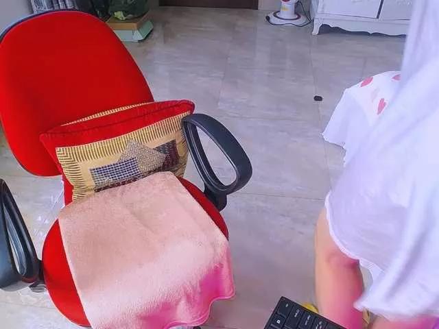 drinkmyjuic on BongaCams 