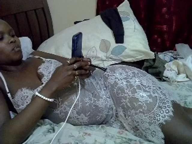 Ebonysonya2 on BongaCams 