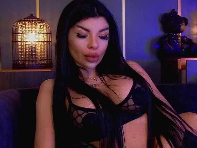 EleniaDevons on BongaCams 