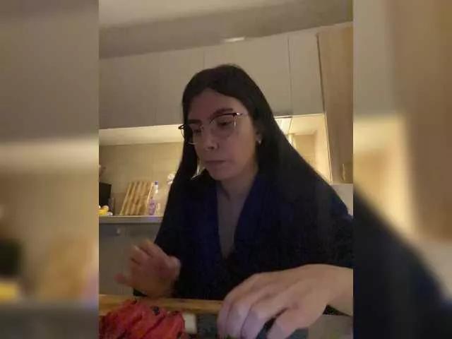 Elinor21 on BongaCams 