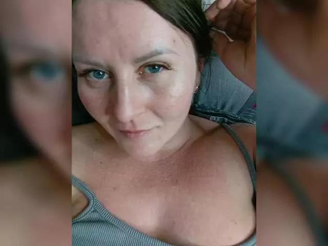 Elizabethh on BongaCams 