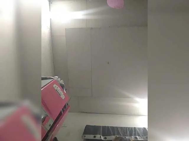 EllaStar on BongaCams