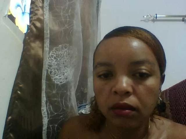 ELODIE12 on BongaCams 