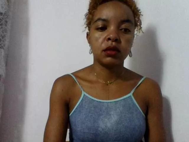 ELODIE12 on BongaCams 