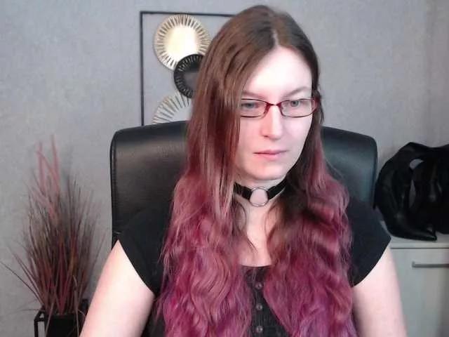 EmmaHeart on BongaCams 