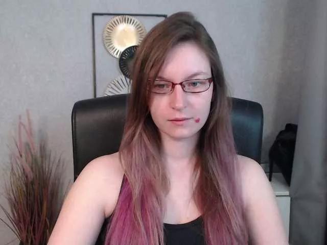 EmmaHeart on BongaCams 