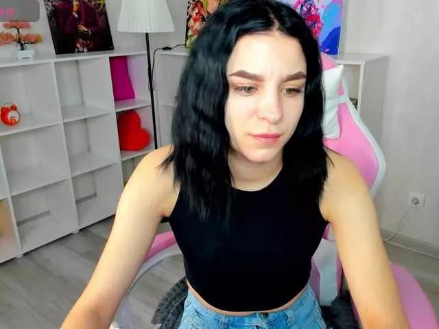 emy-angel1 on BongaCams 