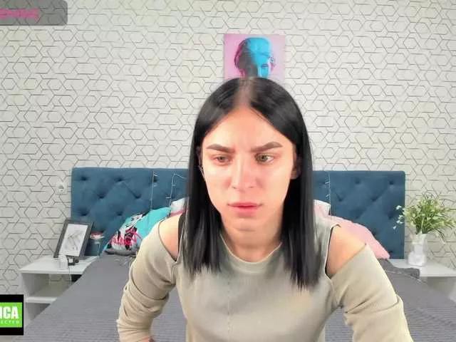 emy-angel1 on BongaCams 