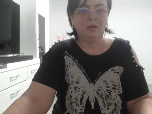 Emyllywhite on BongaCams 