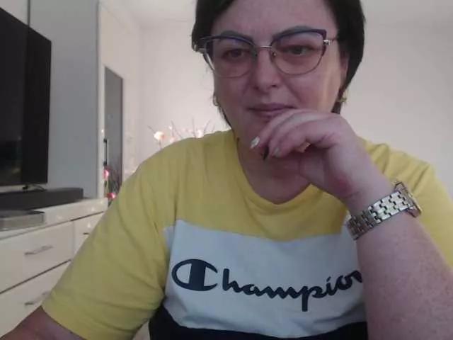 Emyllywhite on BongaCams 