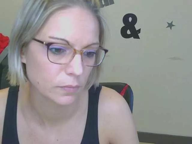 erikasexy1 on BongaCams 