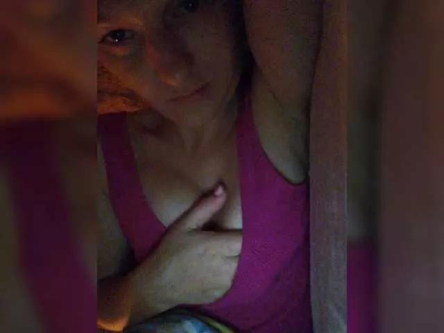 Eva887 on BongaCams 