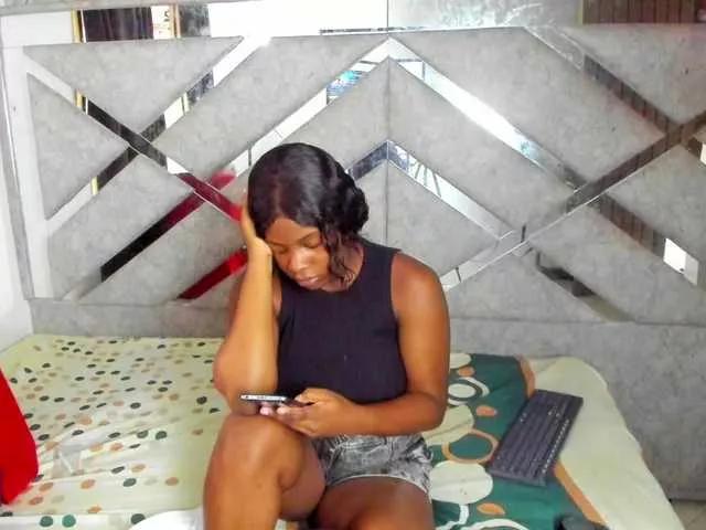 EvaxEmma on BongaCams 