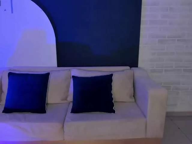 EveBenson on BongaCams 