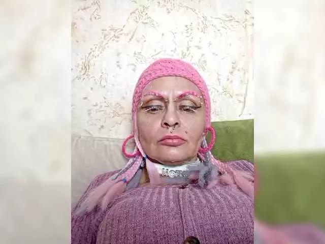 GardenerofIllusions on BongaCams 