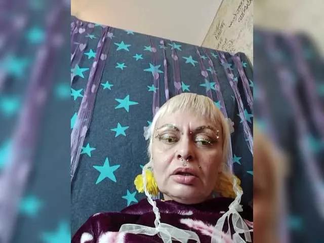 GardenerofIllusions on BongaCams 