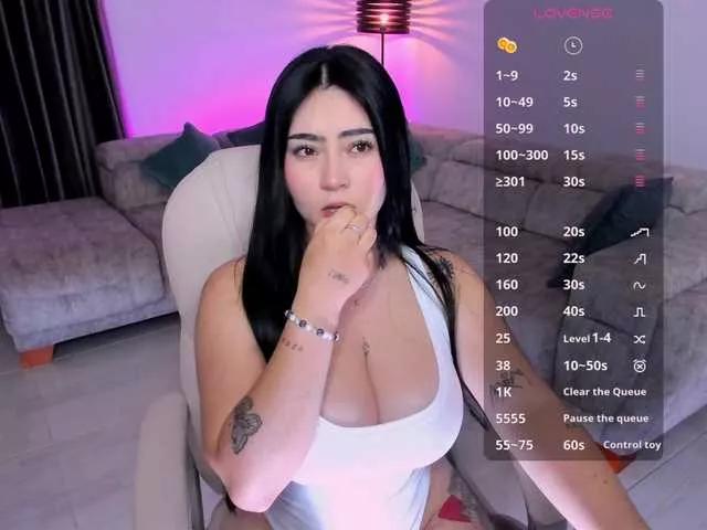 Gia-lowry on BongaCams 