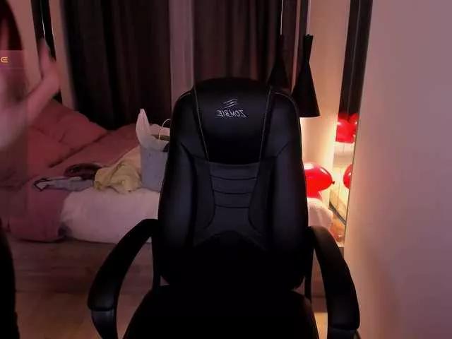 Freechat girlfromanothercity on BongaCams