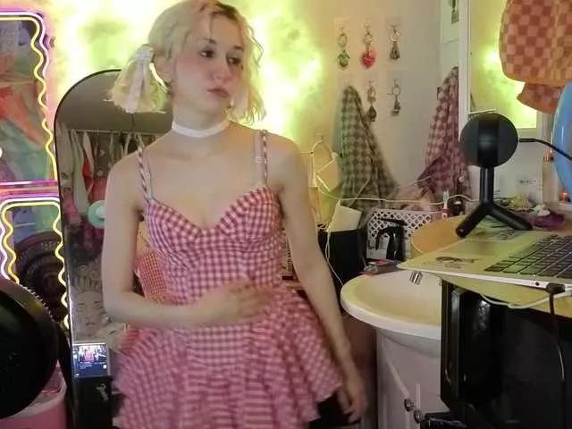 GwenieOcean on BongaCams 