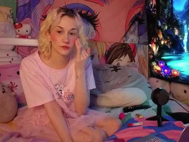 GwenieOcean on BongaCams 