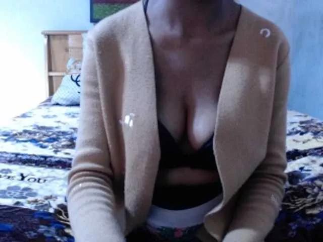 Hamour on BongaCams 
