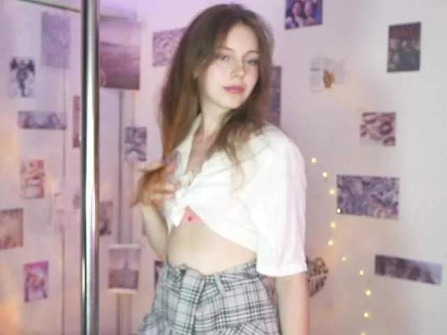Naked HannaBlaze1 wants you to fuck her body now HannaBlaze1 from BongaCams