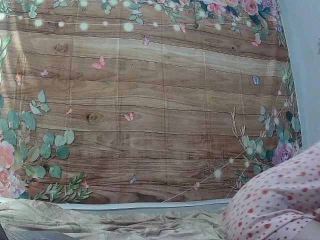 Hazelrea on BongaCams 
